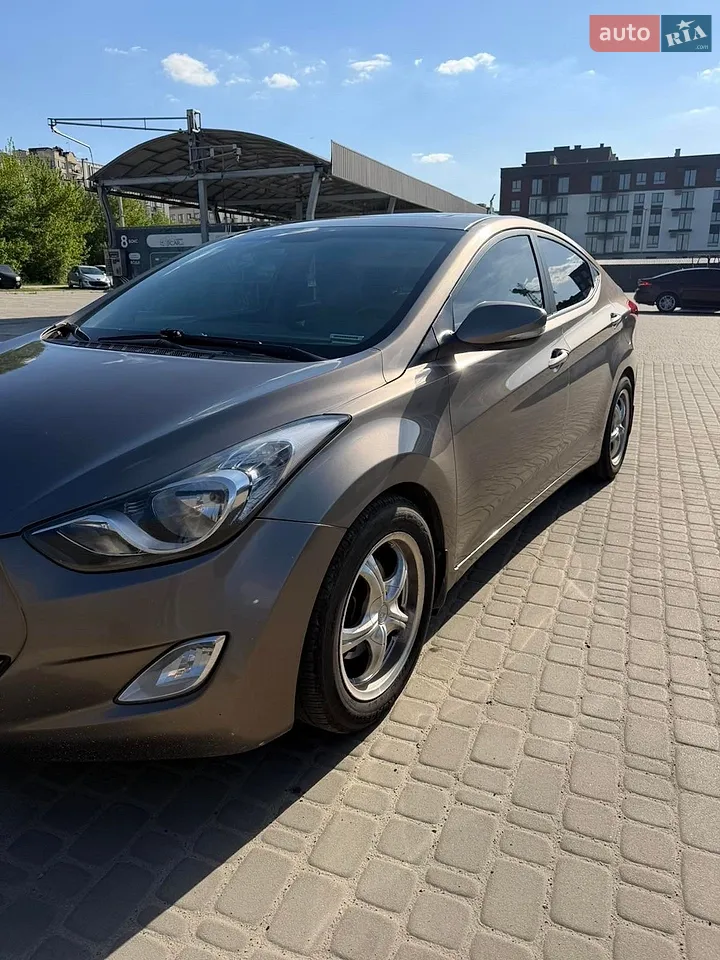 2014 Hyundai Elantra - мініатюра 25