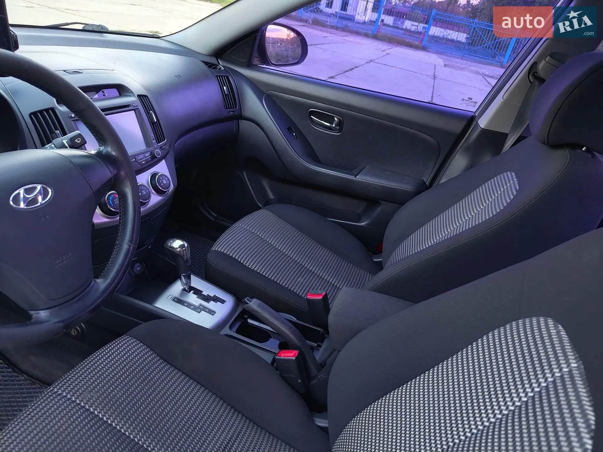 2011 Hyundai Elantra - мініатюра 3