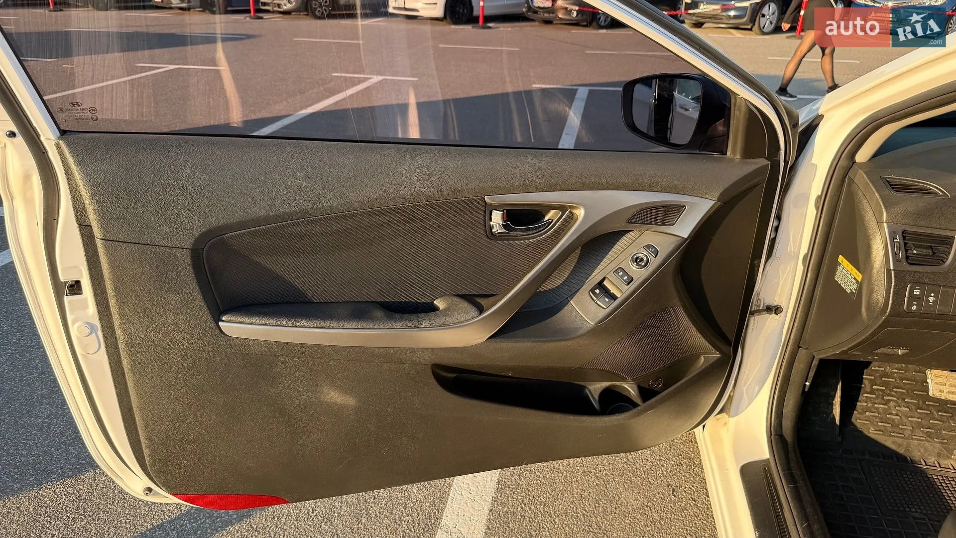 2014 Hyundai Elantra - мініатюра 23