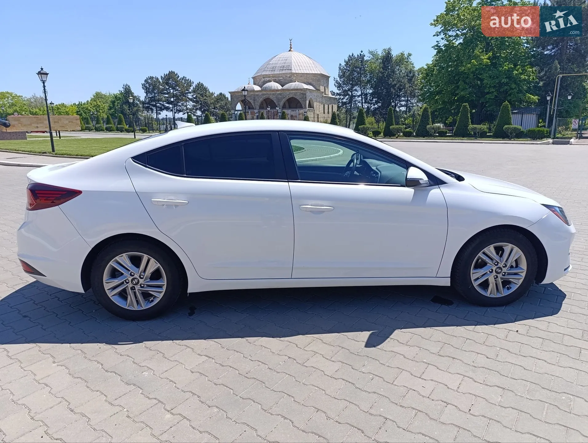 2020 Hyundai Elantra - мініатюра 9