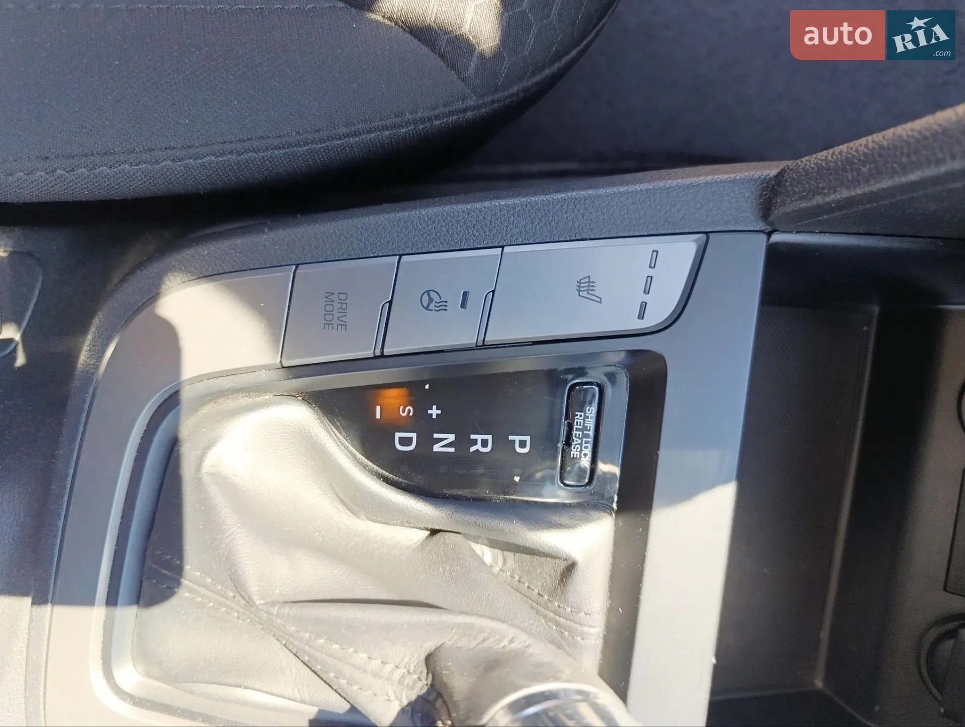 2020 Hyundai Elantra - мініатюра 16