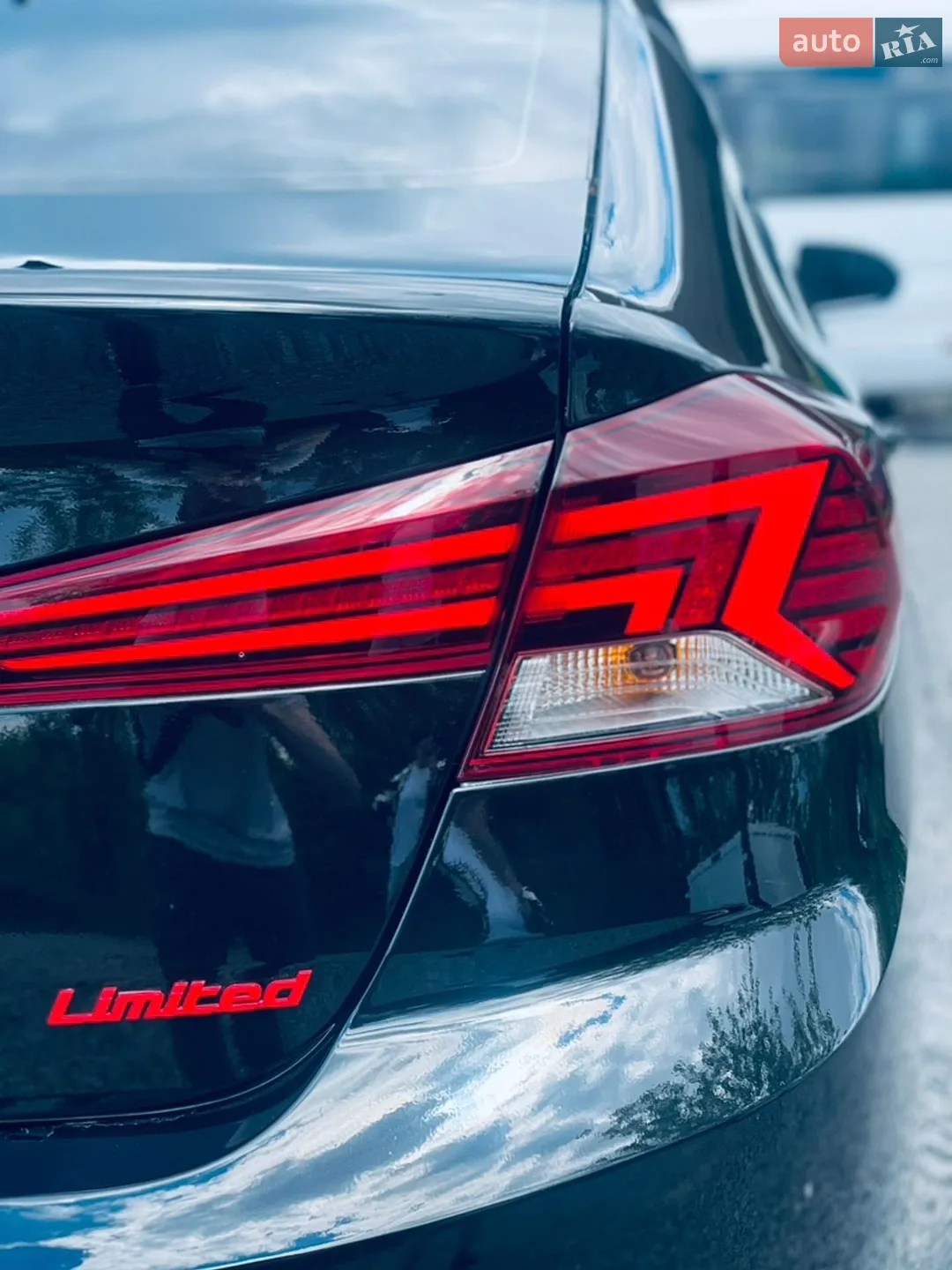 2019 Hyundai Elantra - мініатюра 8