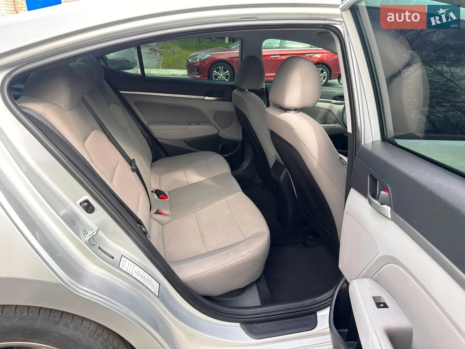 2019 Hyundai Elantra - мініатюра 22