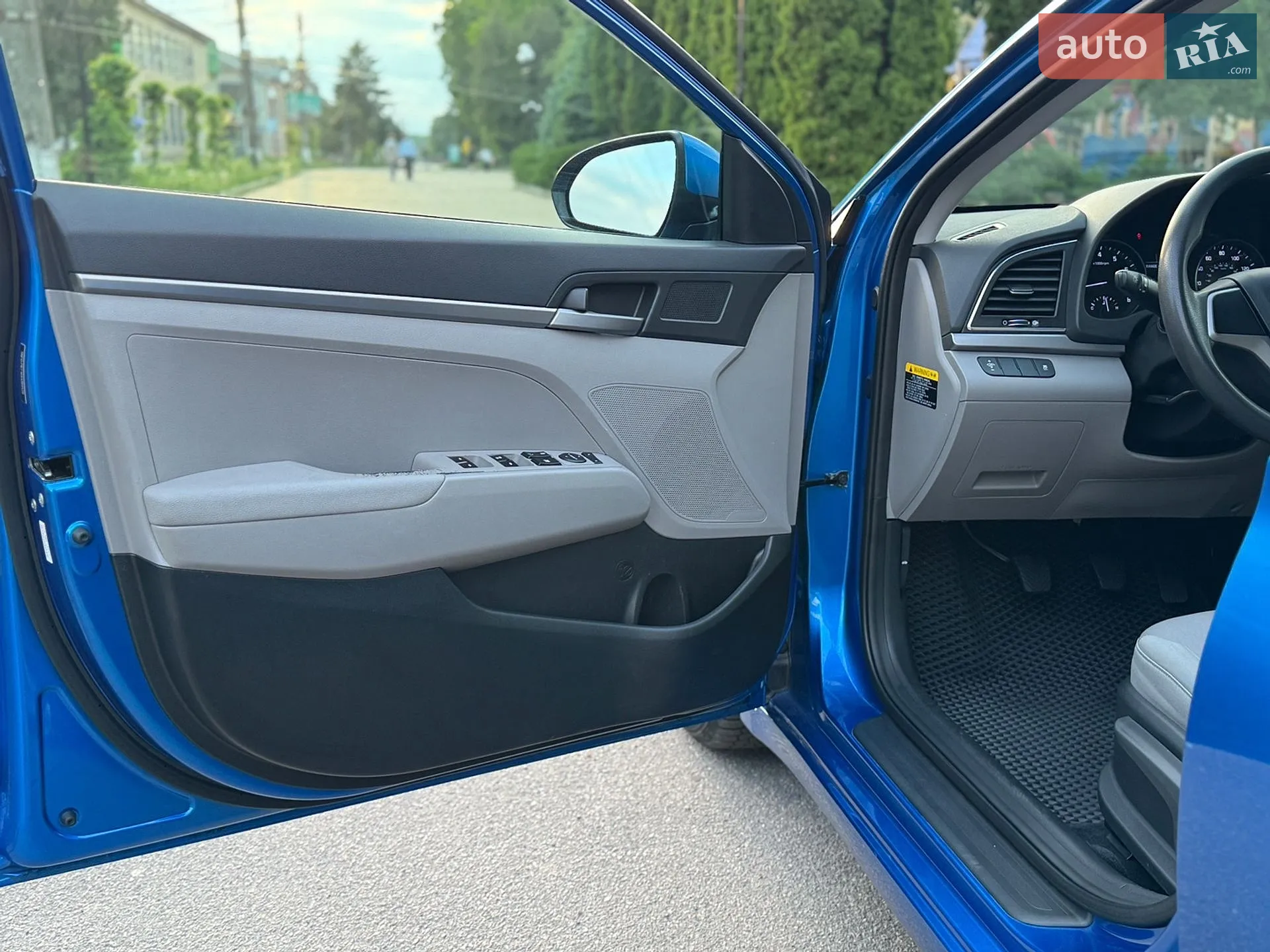 2016 Hyundai Elantra - мініатюра 15