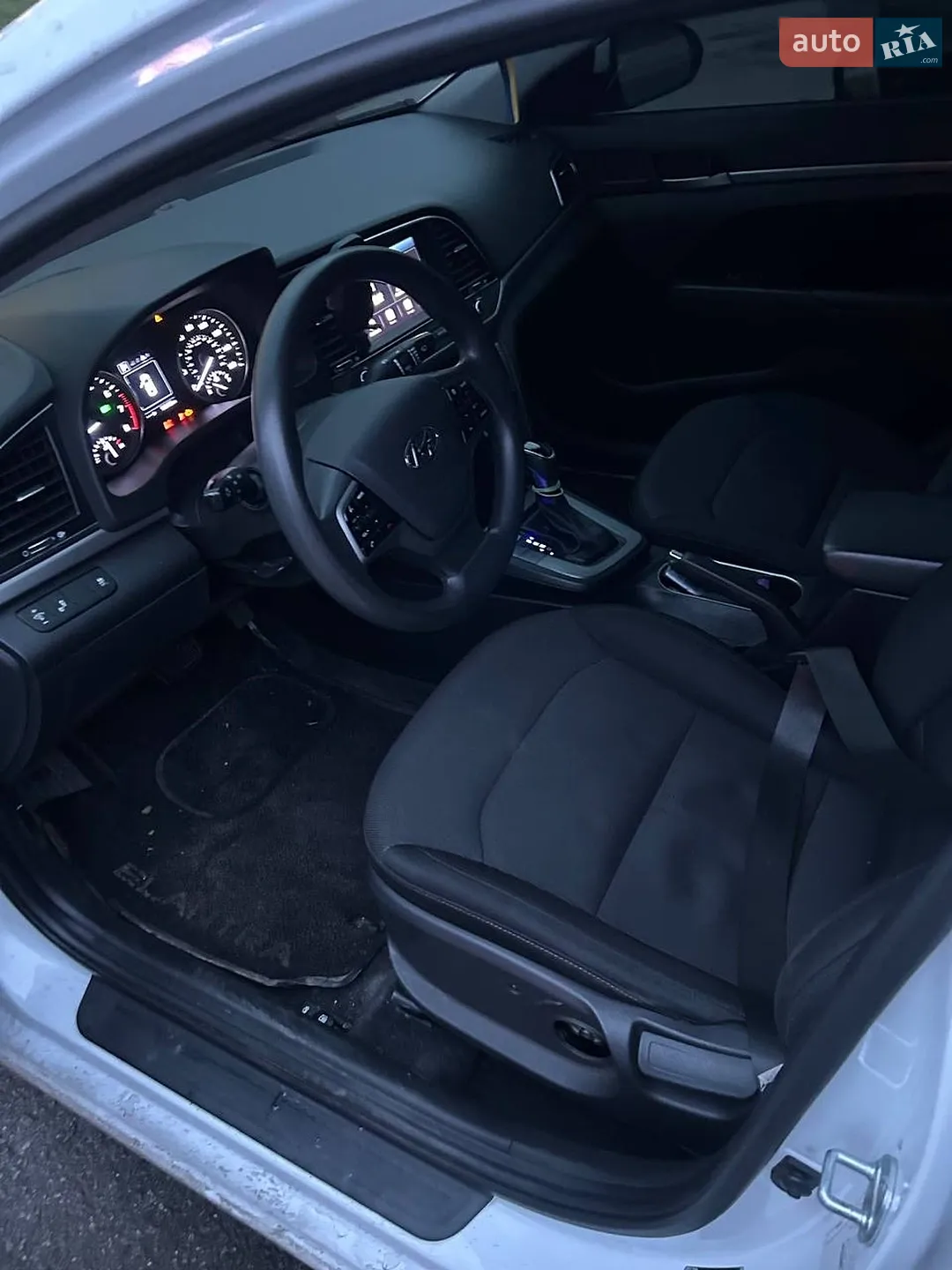 2018 Hyundai Elantra - мініатюра 6