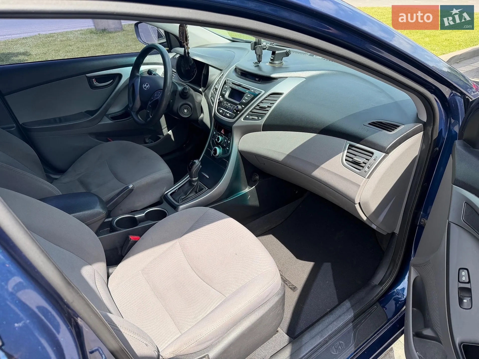 2015 Hyundai Elantra - мініатюра 6