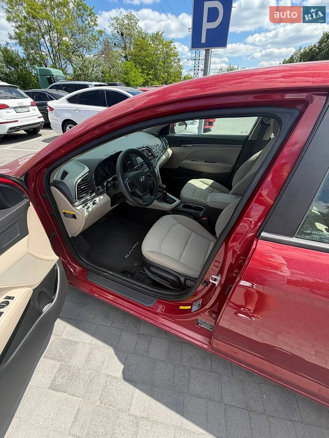 2017 Hyundai Elantra - мініатюра 8