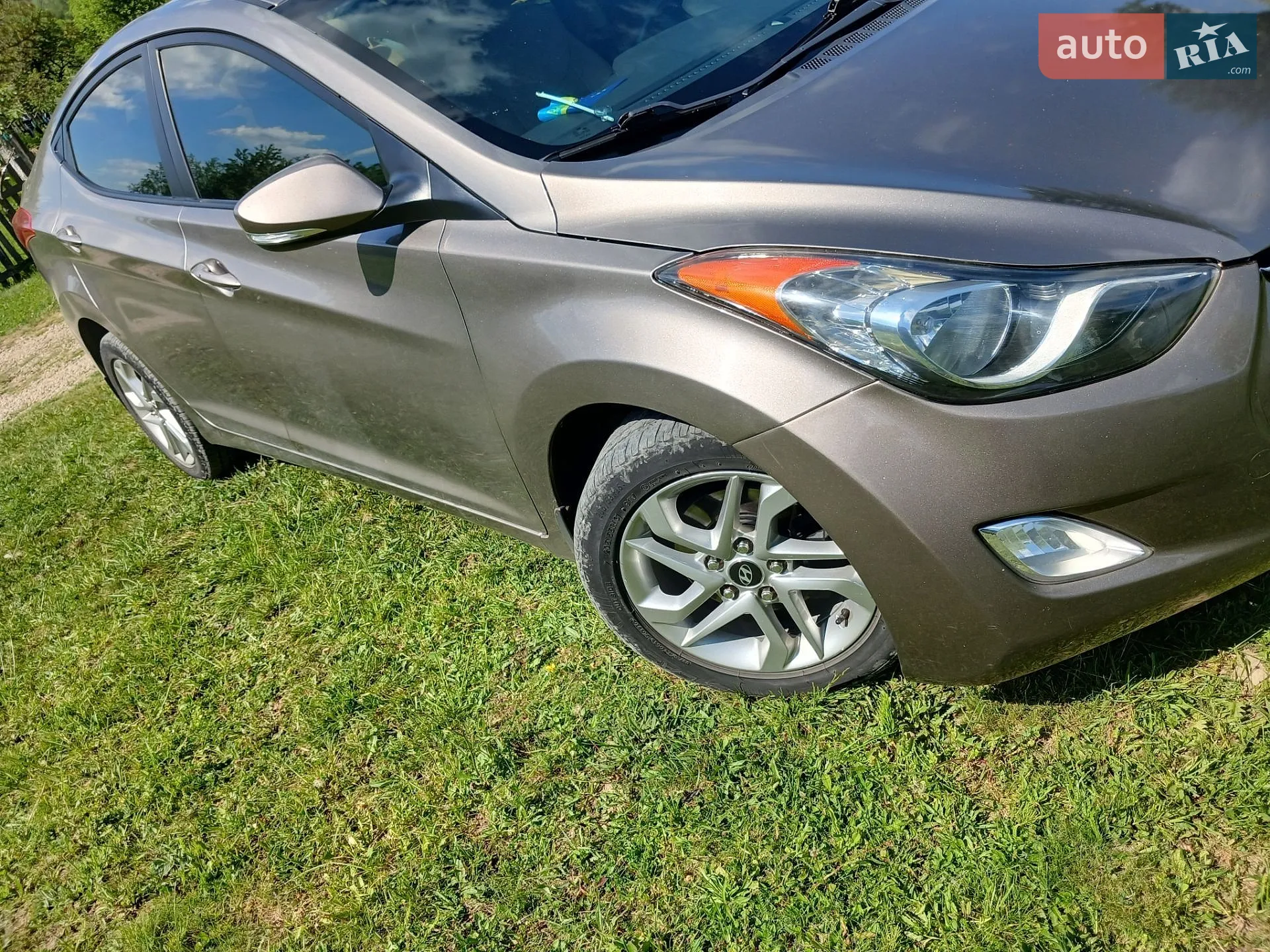 2013 Hyundai Elantra - мініатюра 12