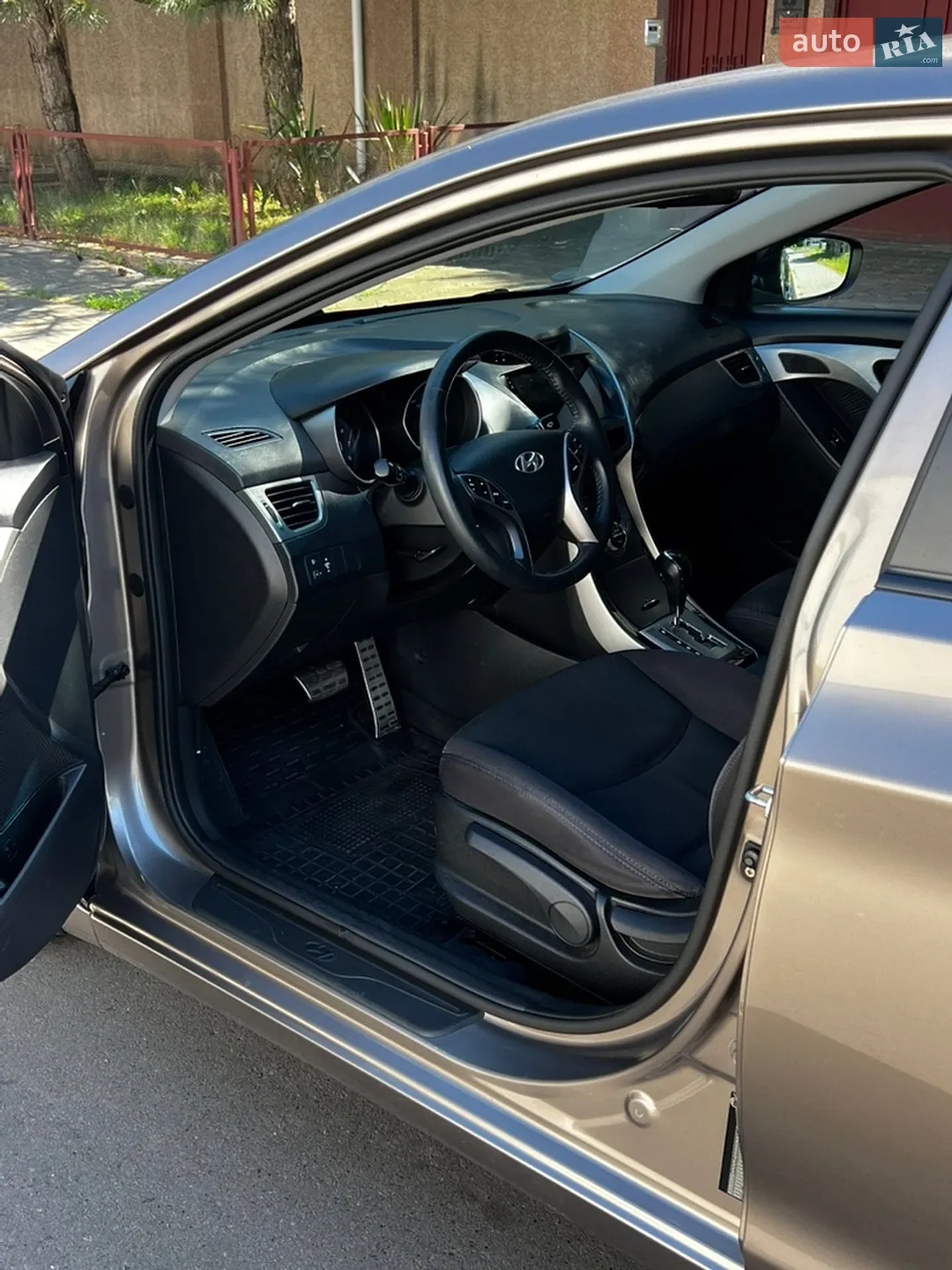 2012 Hyundai Elantra - мініатюра 10