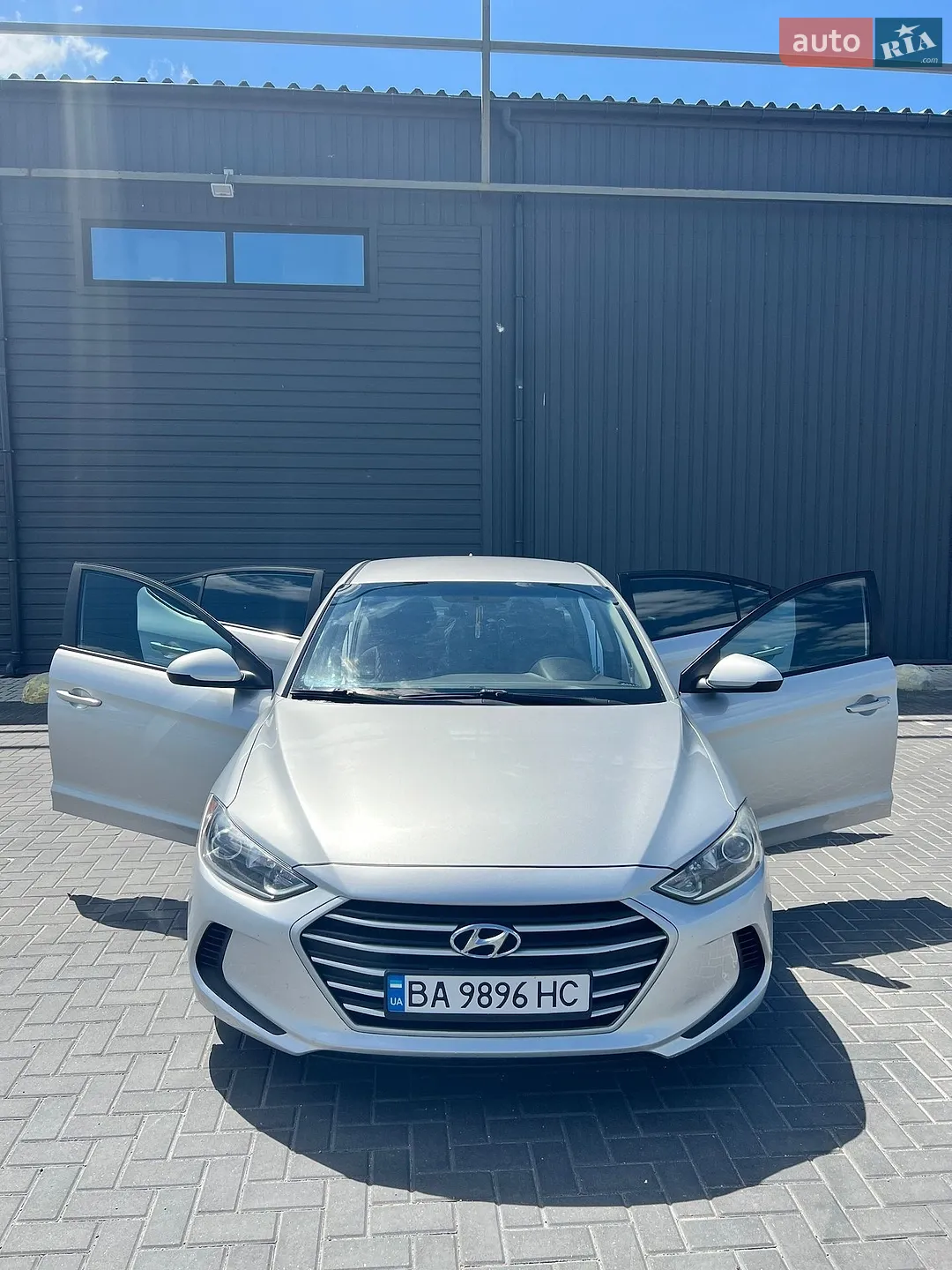 2018 Hyundai Elantra - мініатюра 12