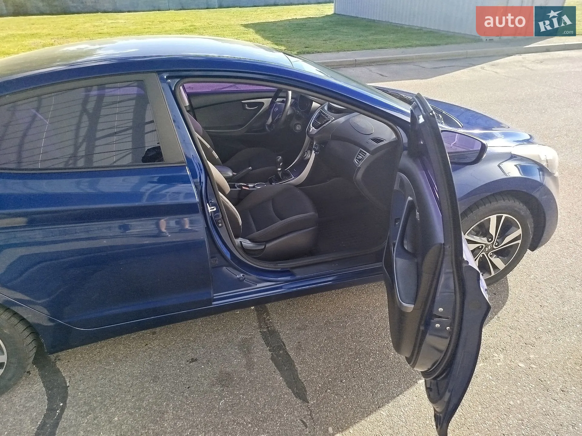 2011 Hyundai Elantra - мініатюра 11