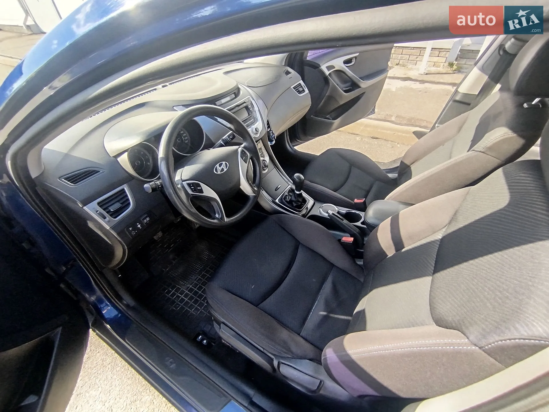 2011 Hyundai Elantra - мініатюра 16