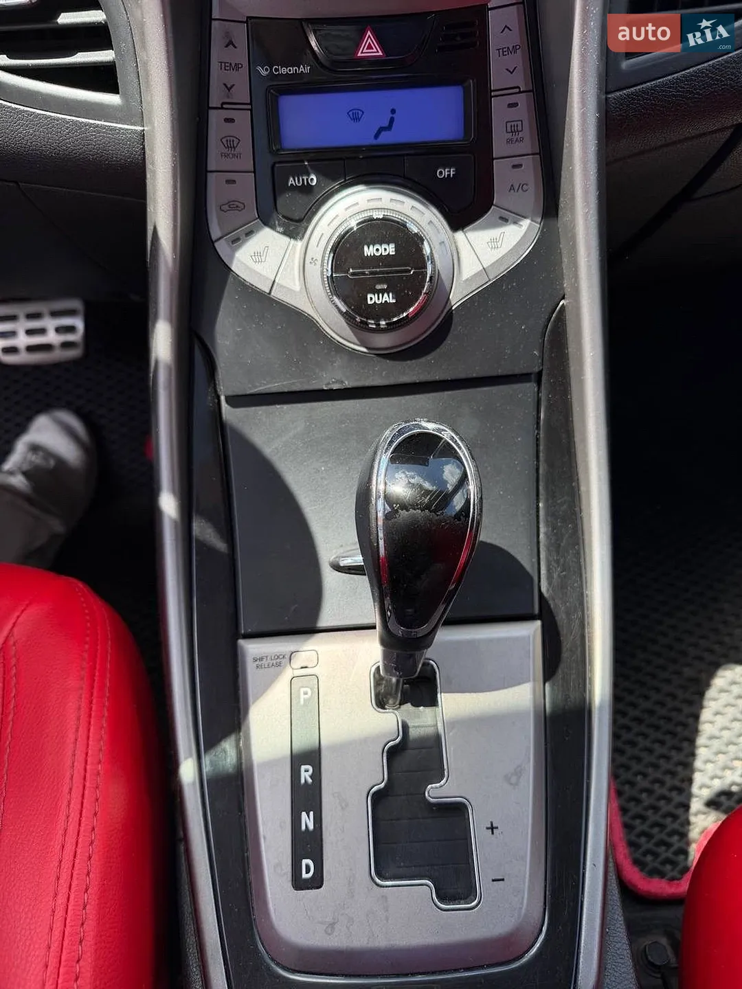 2013 Hyundai Elantra - мініатюра 11