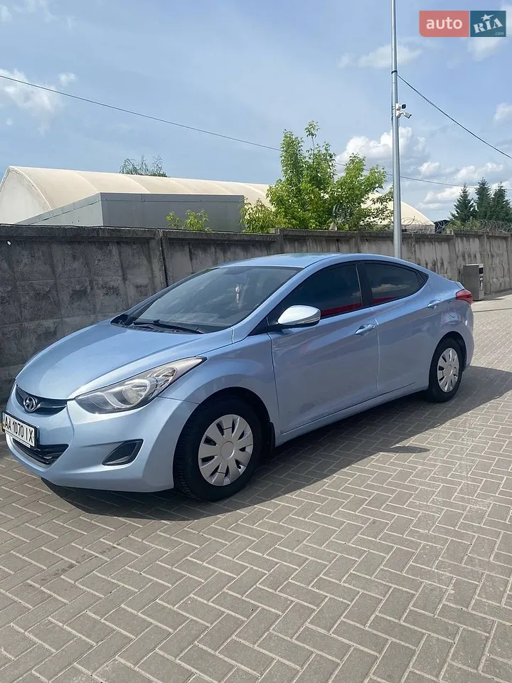 2013 Hyundai Elantra - мініатюра 9