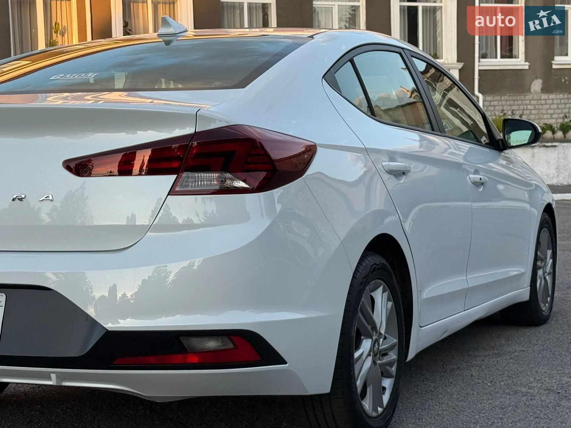 2020 Hyundai Elantra - мініатюра 17