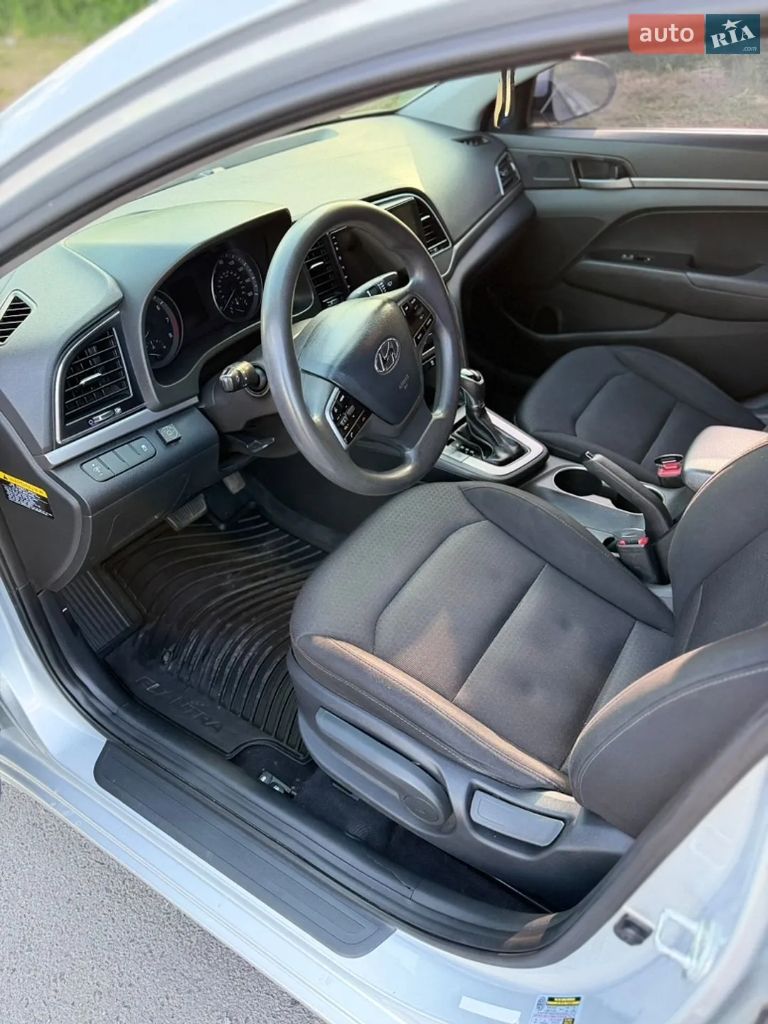 2018 Hyundai Elantra - мініатюра 10