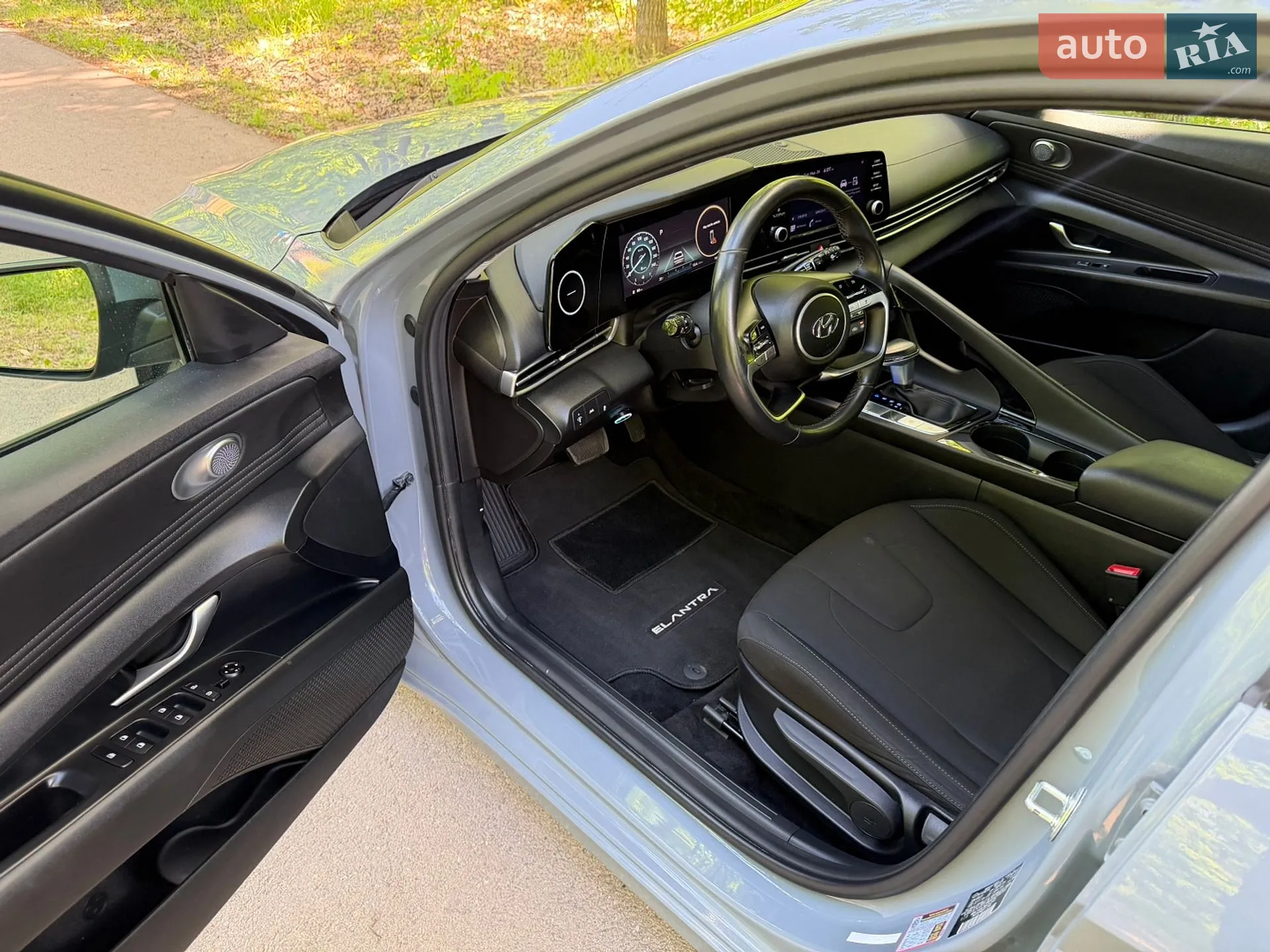 2021 Hyundai Elantra - мініатюра 24