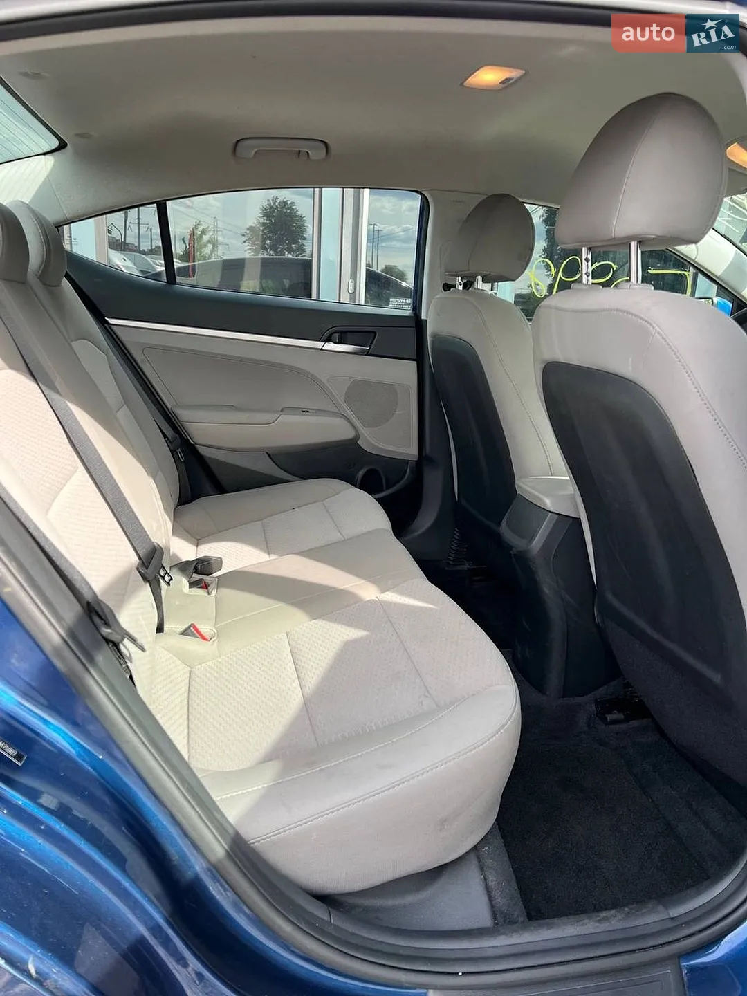 2019 Hyundai Elantra - мініатюра 14