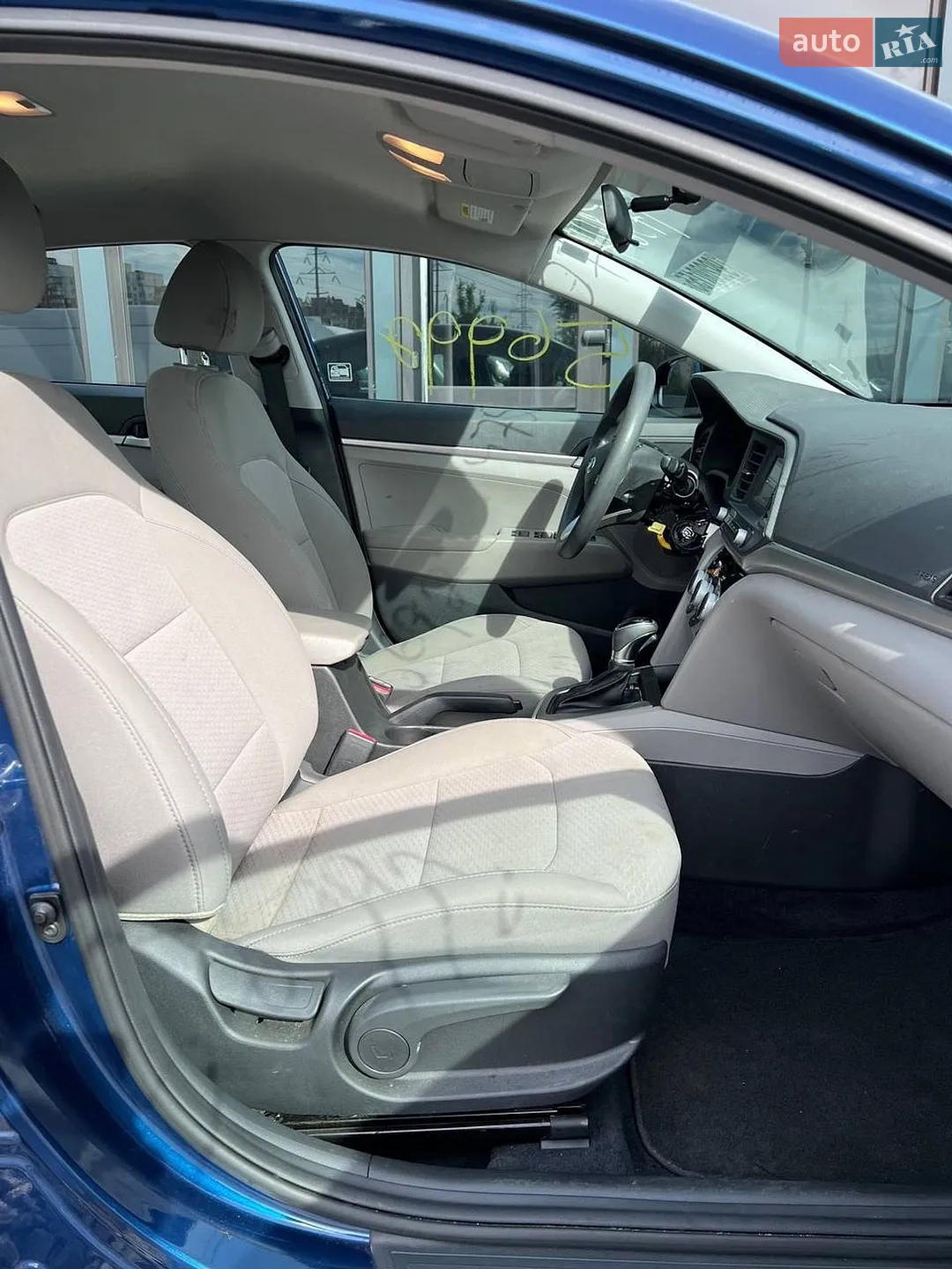 2019 Hyundai Elantra - мініатюра 16