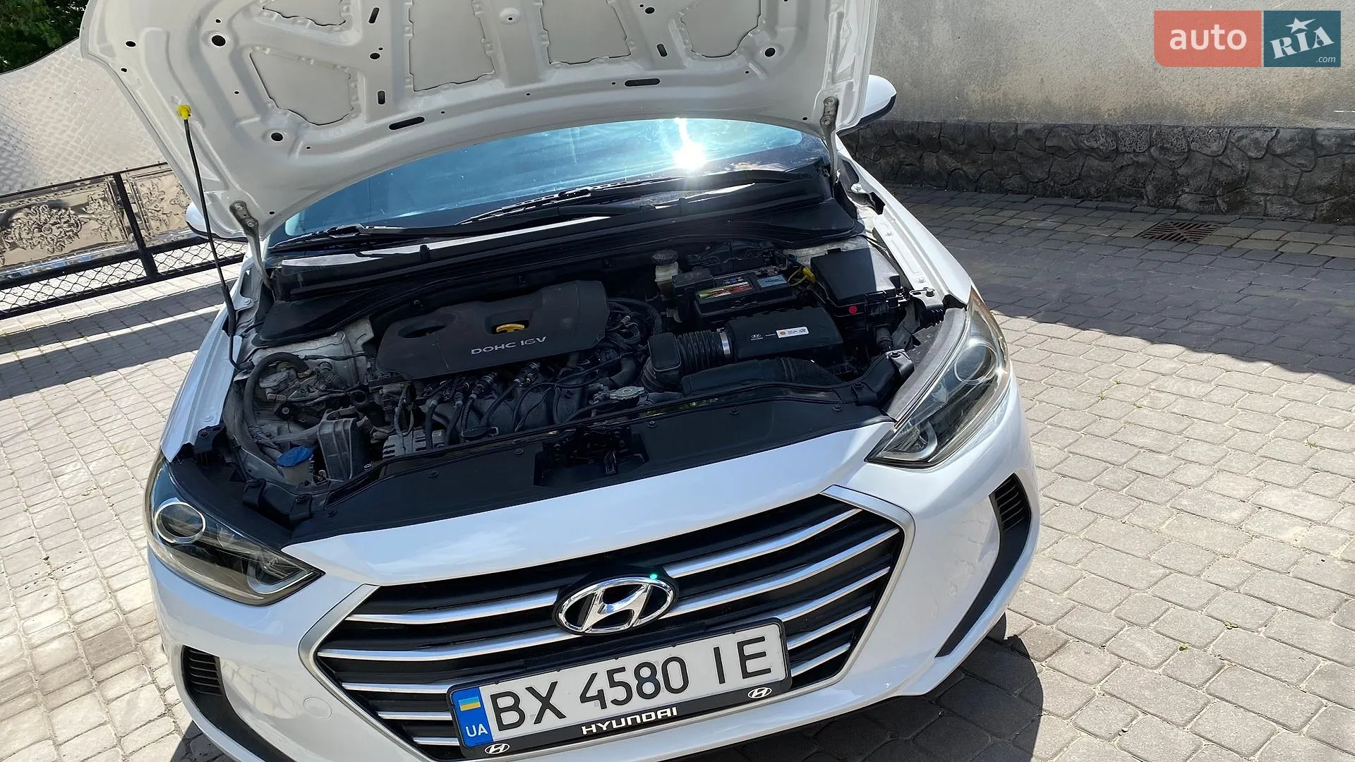 2017 Hyundai Elantra - мініатюра 30