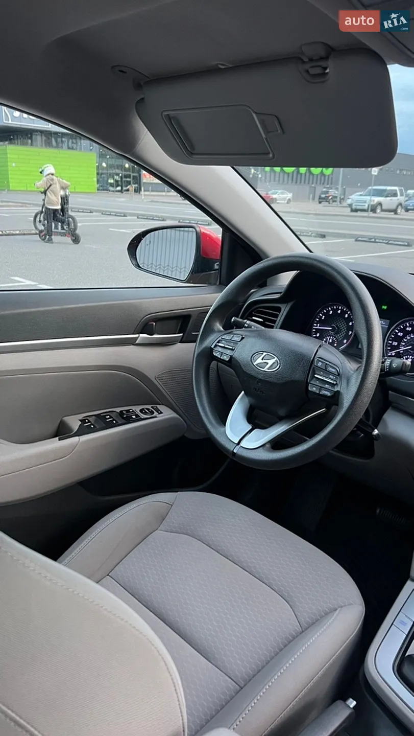 2019 Hyundai Elantra - мініатюра 9