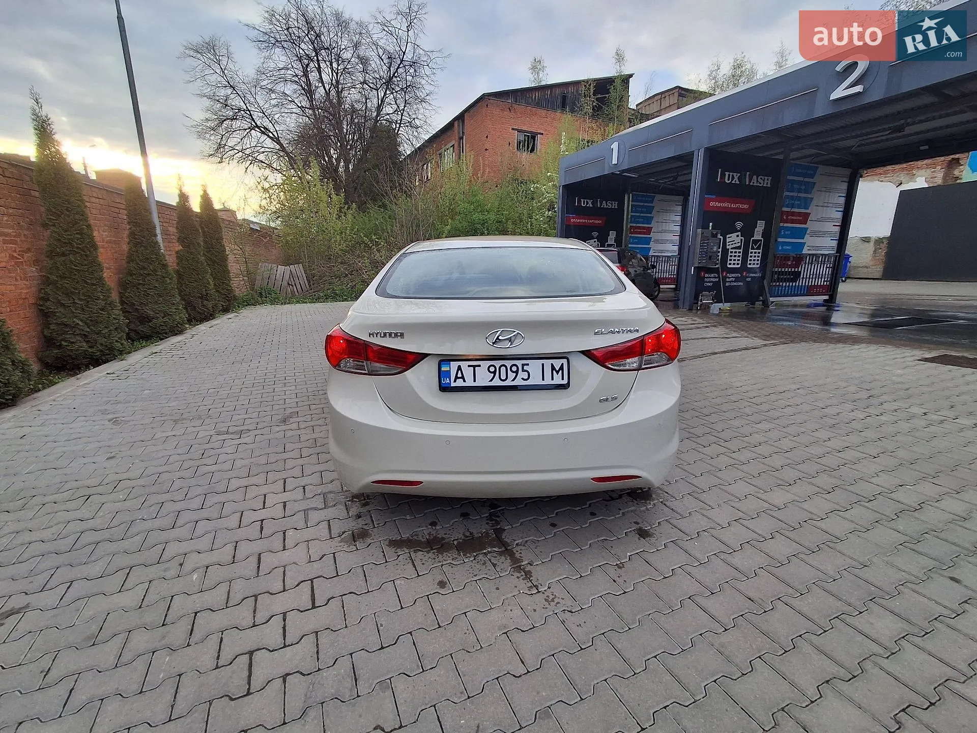 2011 Hyundai Elantra - мініатюра 4
