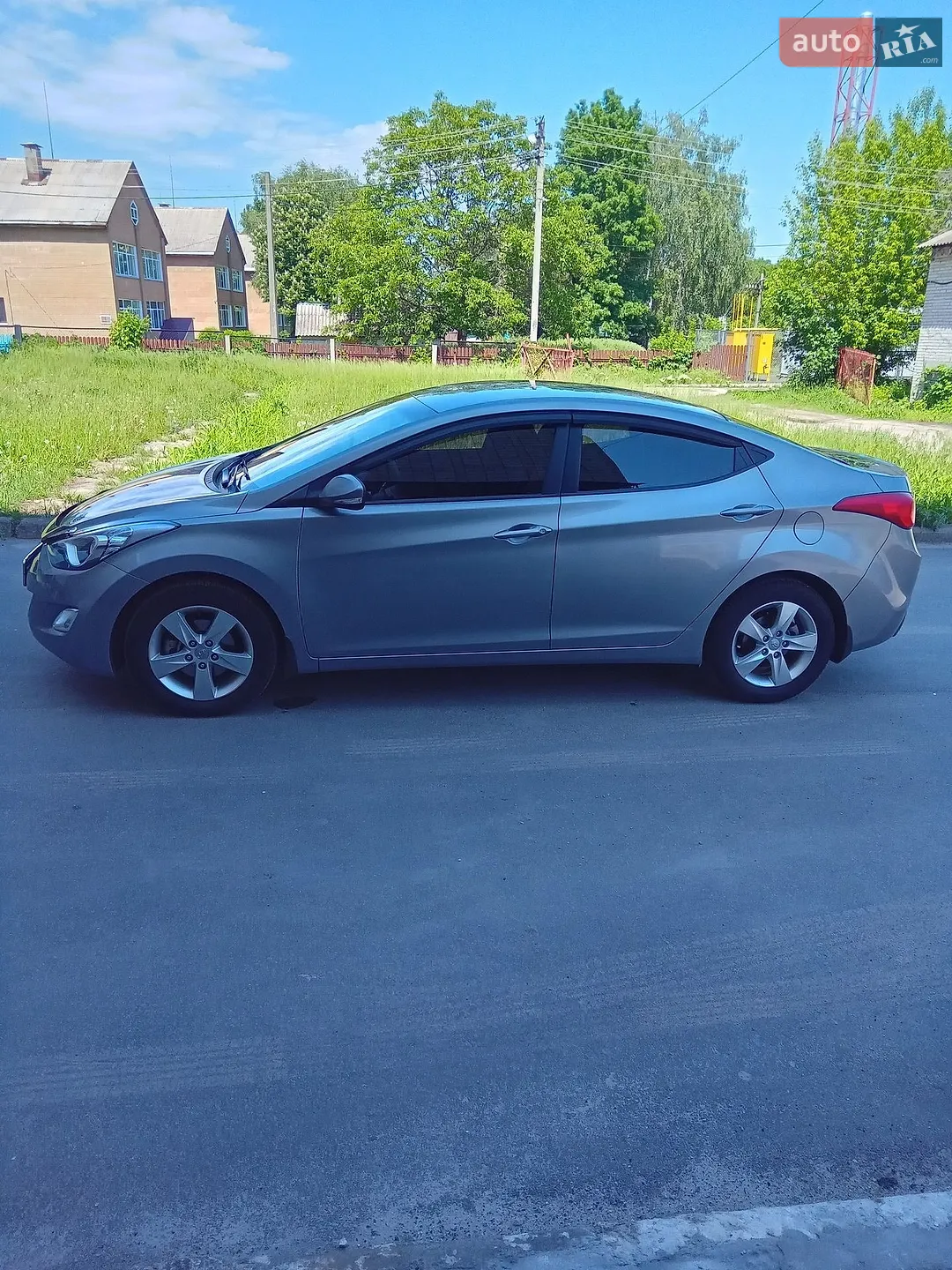 2013 Hyundai Elantra - фото 1