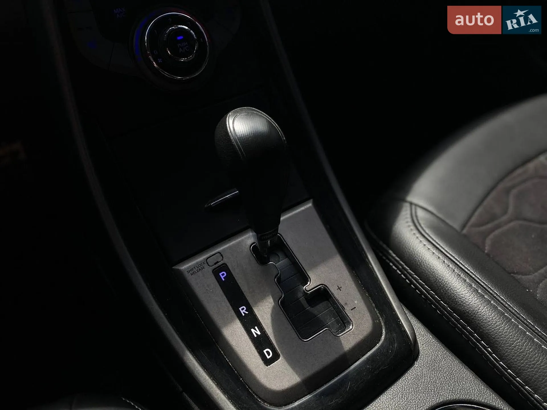 2013 Hyundai Elantra - мініатюра 38