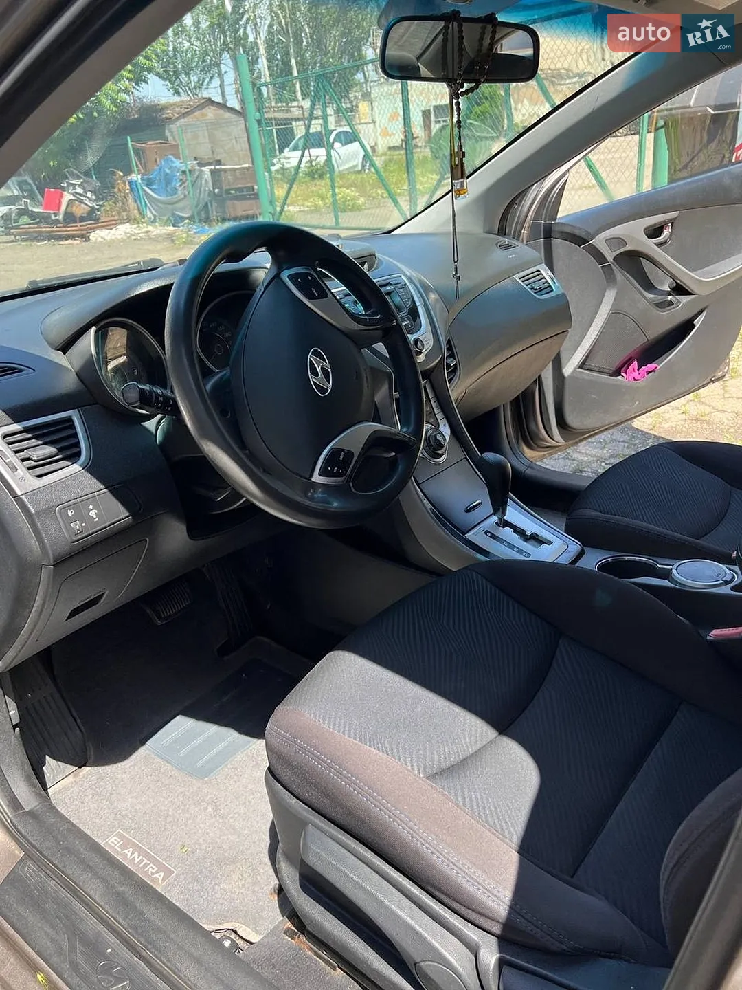 2011 Hyundai Elantra - мініатюра 5