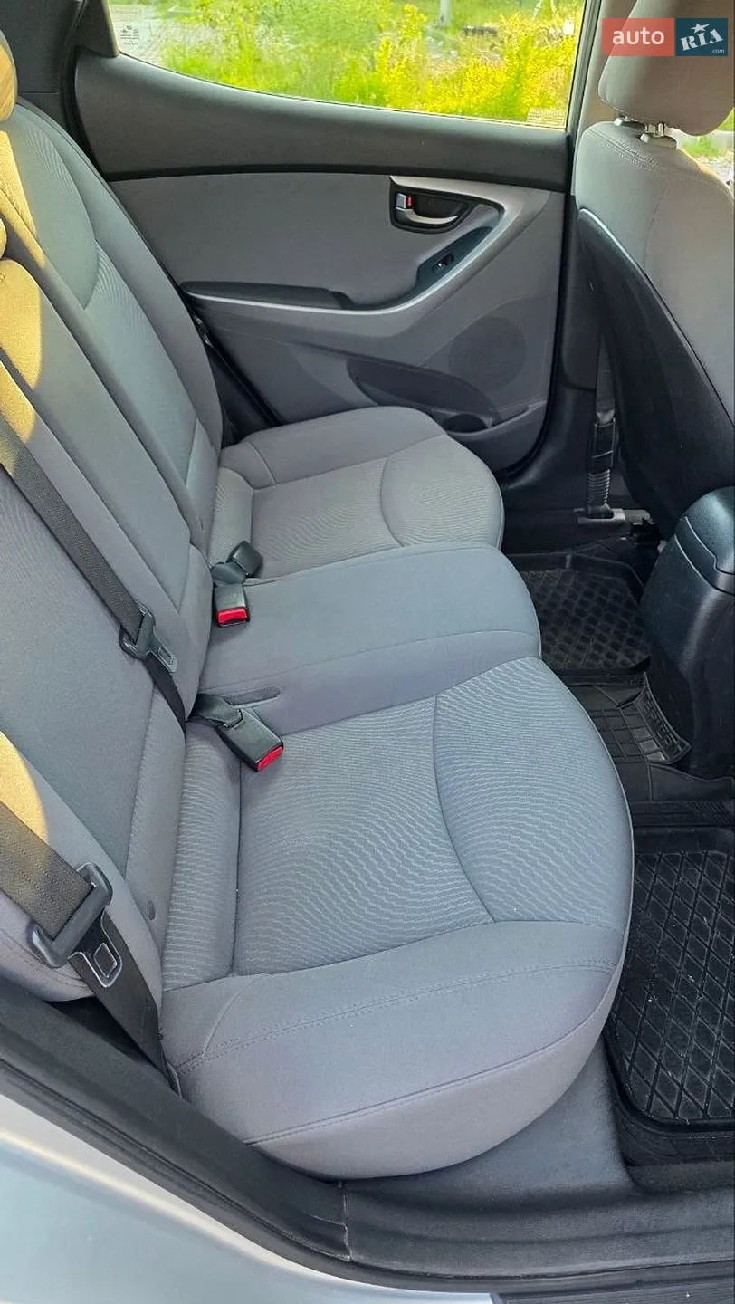 2014 Hyundai Elantra - мініатюра 19