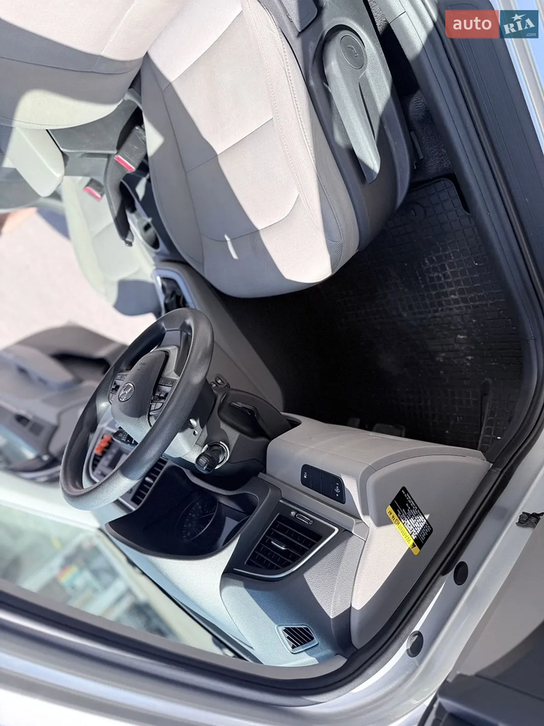 2017 Hyundai Elantra - мініатюра 15