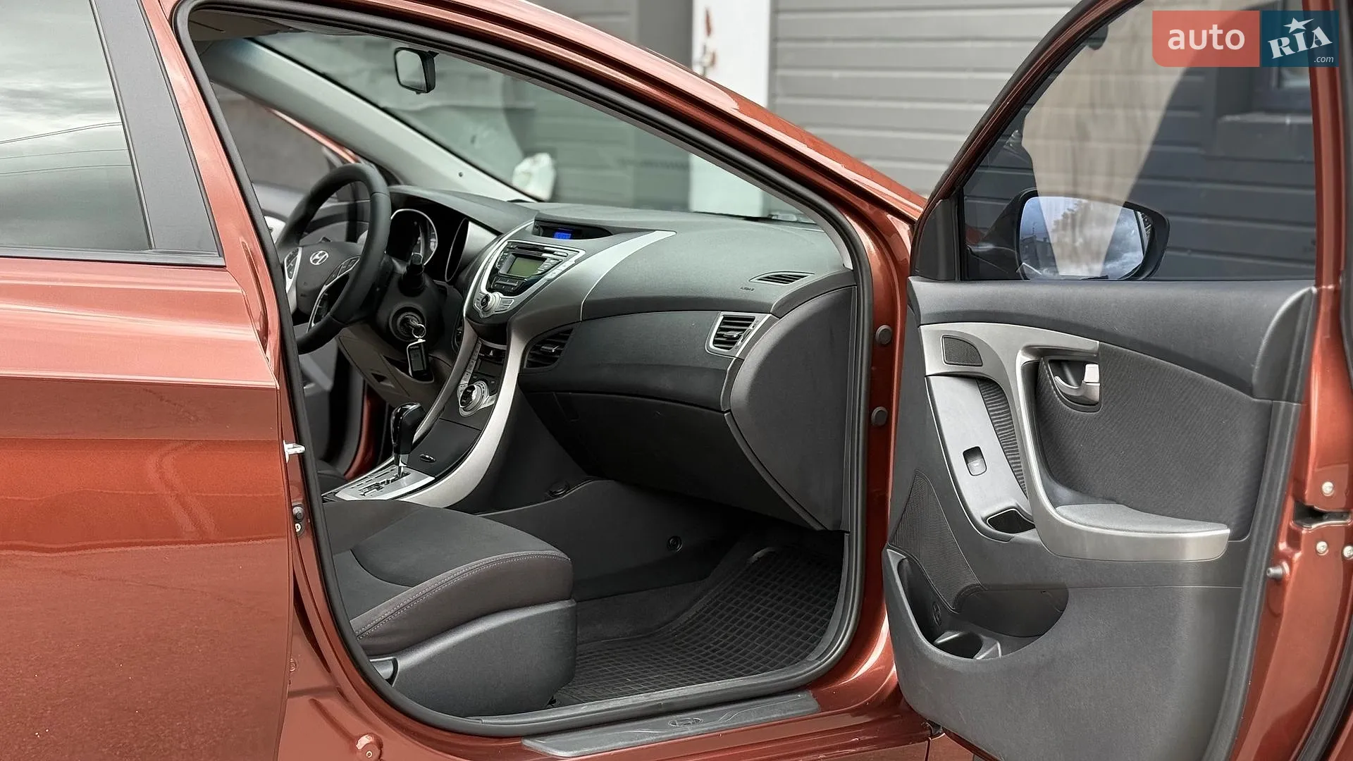 2012 Hyundai Elantra - мініатюра 26