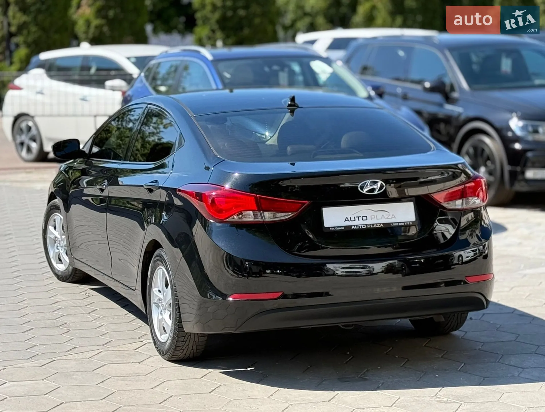2015 Hyundai Elantra - мініатюра 31