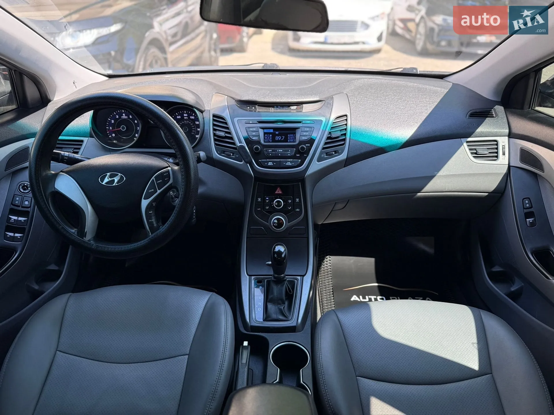2015 Hyundai Elantra - мініатюра 39