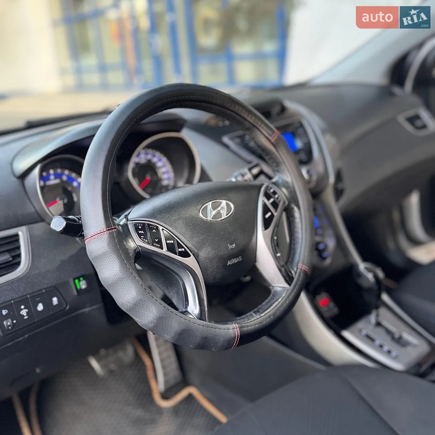 2013 Hyundai Elantra - мініатюра 24