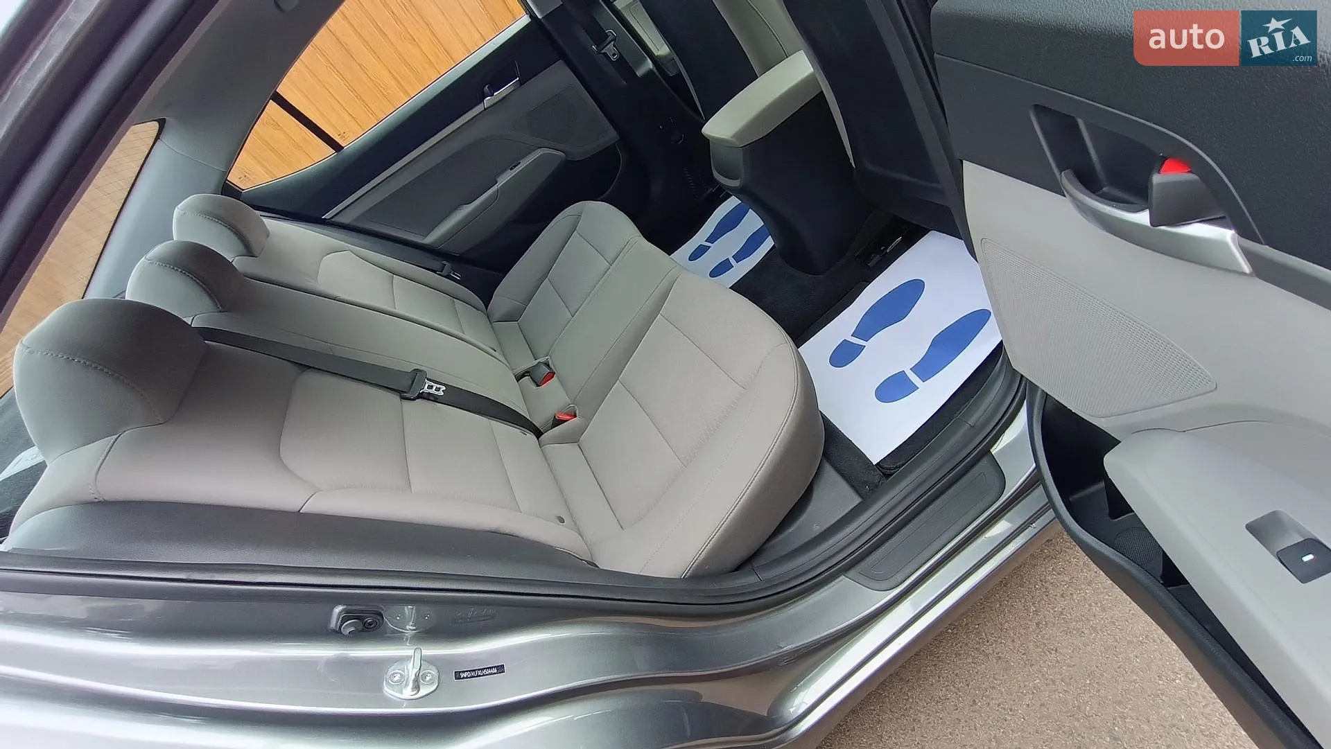 2019 Hyundai Elantra - мініатюра 21