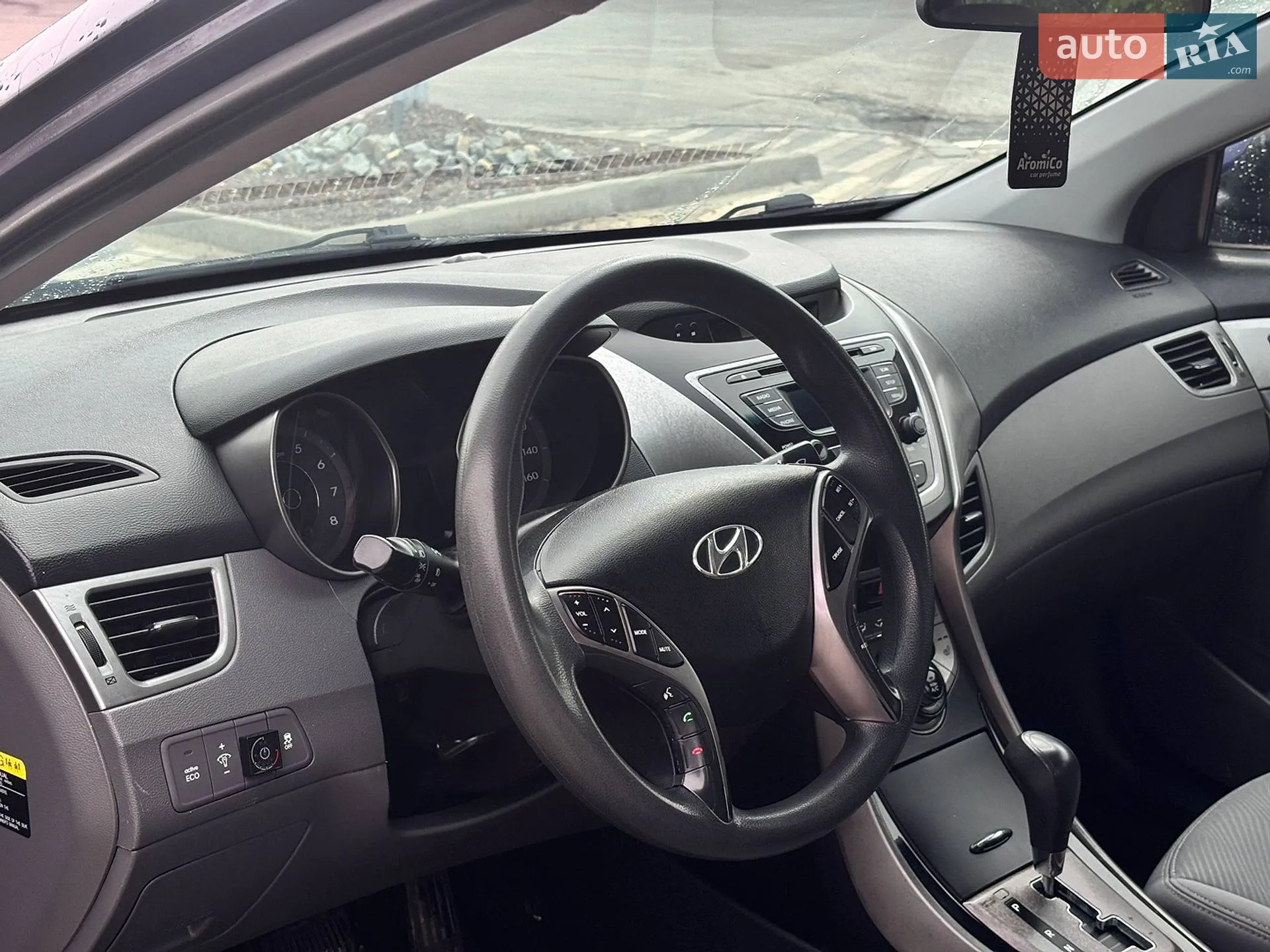 2013 Hyundai Elantra - мініатюра 8
