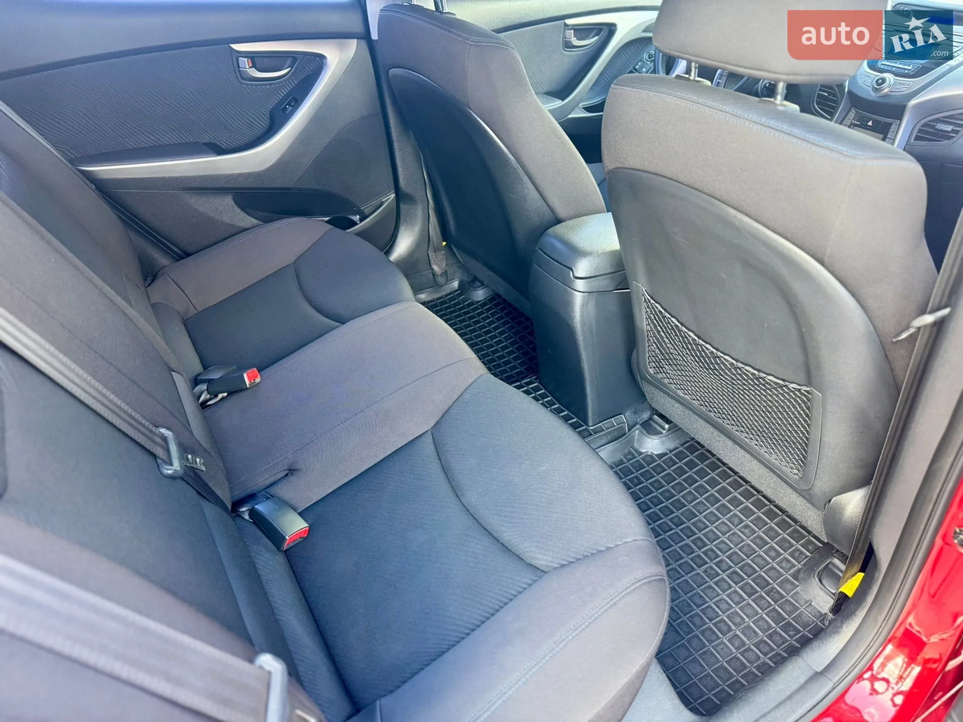 2013 Hyundai Elantra - мініатюра 20