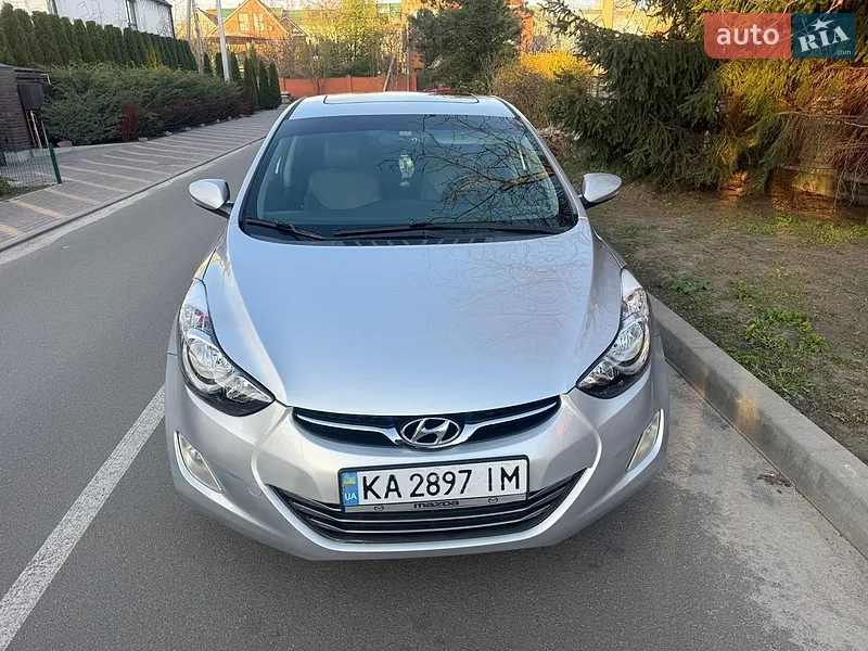 Hyundai Elantra