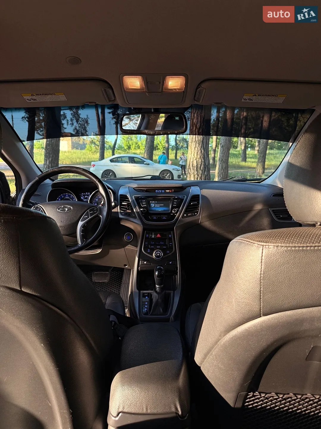 2015 Hyundai Elantra - мініатюра 23