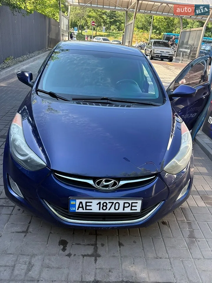 2011 Hyundai Elantra - мініатюра 19