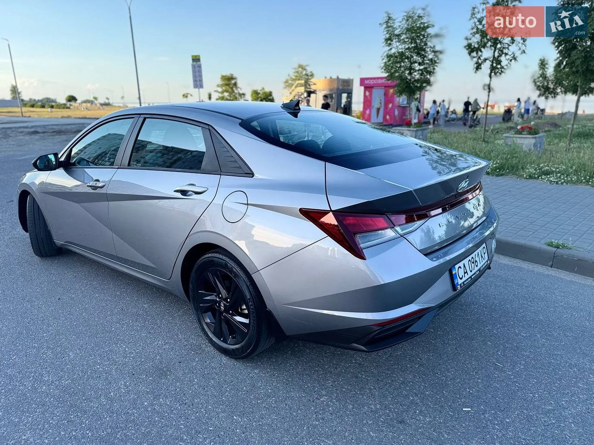 2021 Hyundai Elantra - мініатюра 8