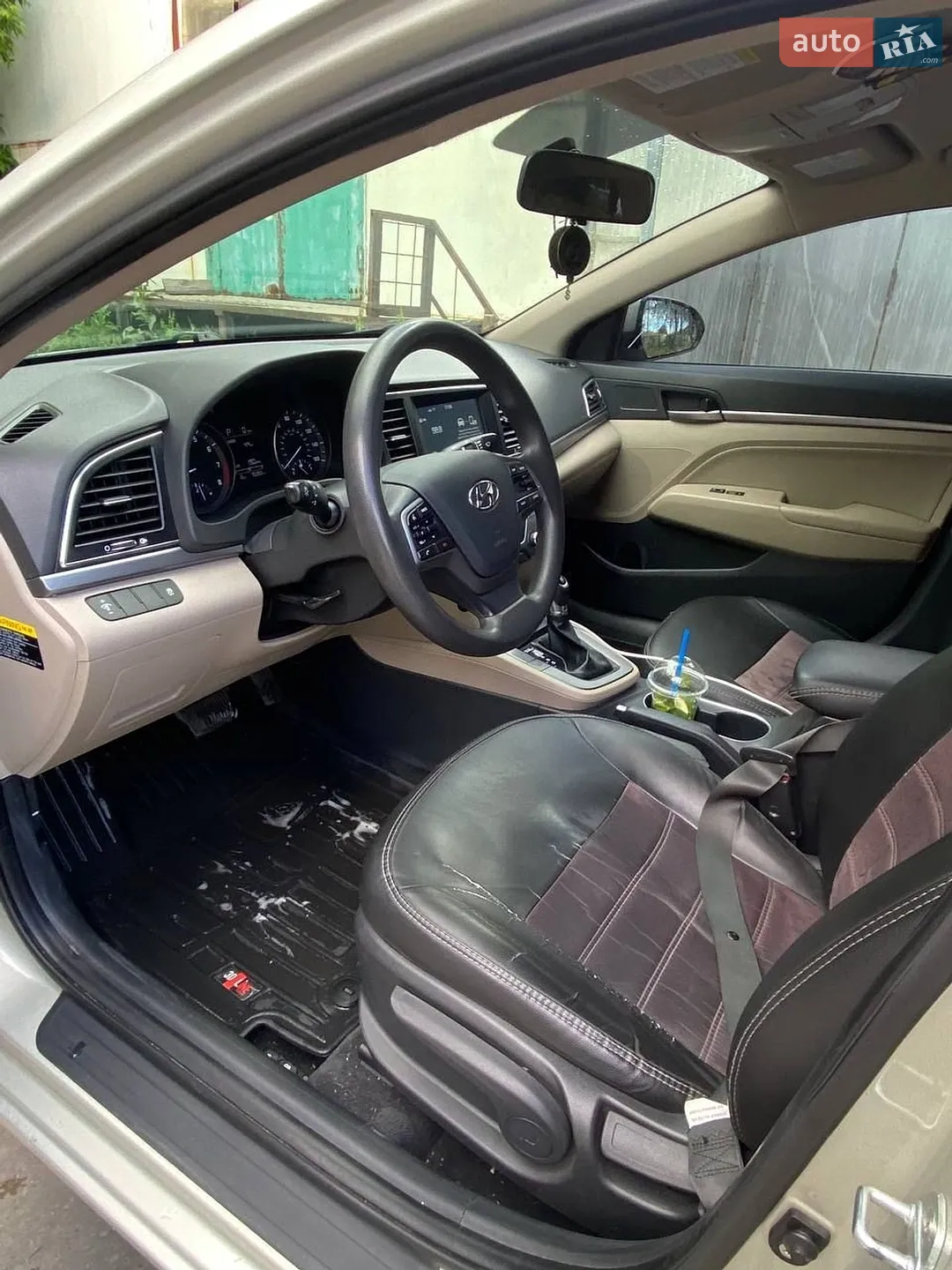 2017 Hyundai Elantra - мініатюра 2