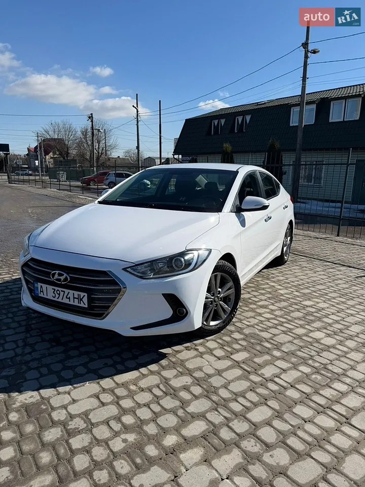 2019 Hyundai Elantra - мініатюра 25