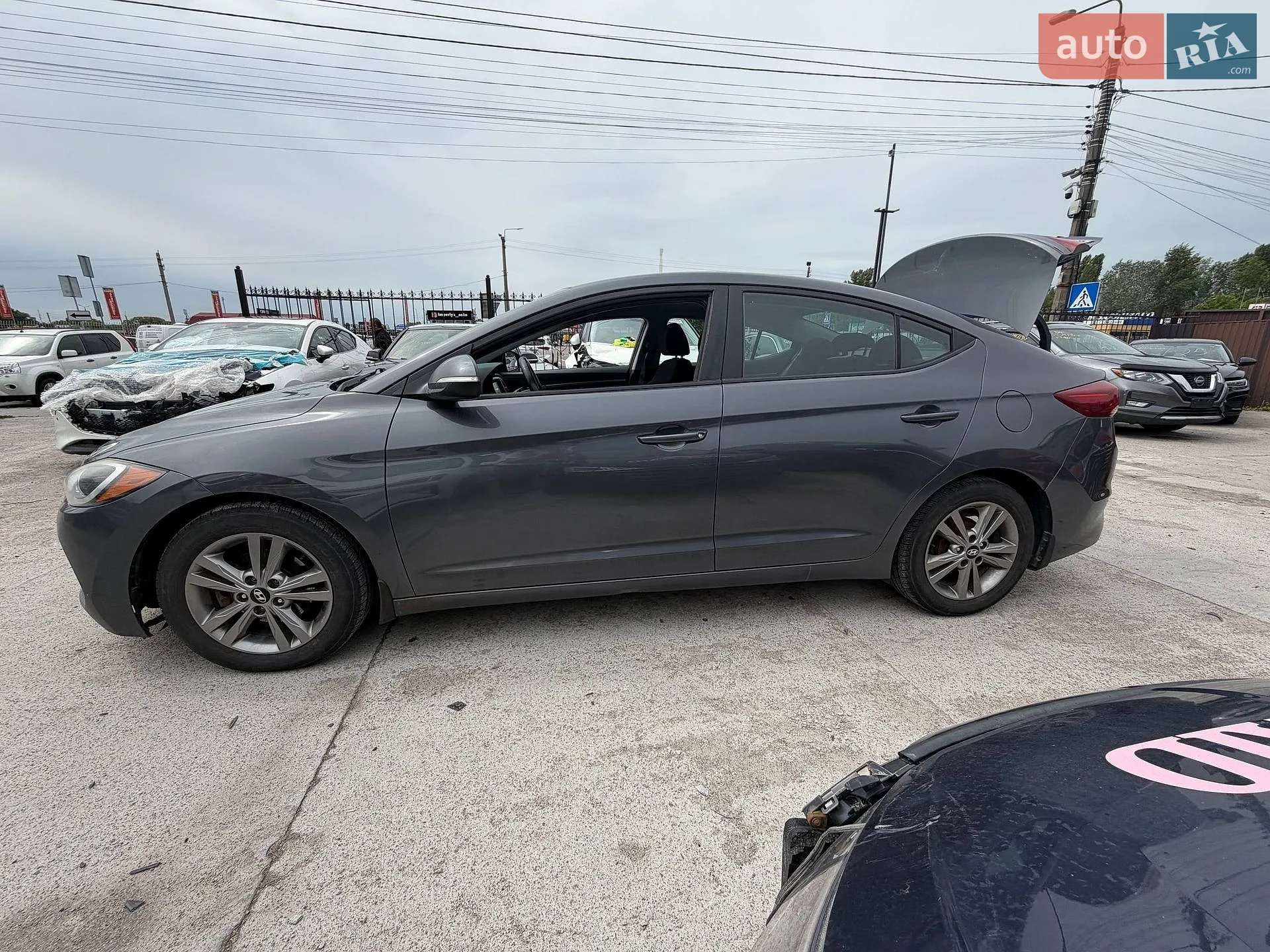 2016 Hyundai Elantra - мініатюра 8