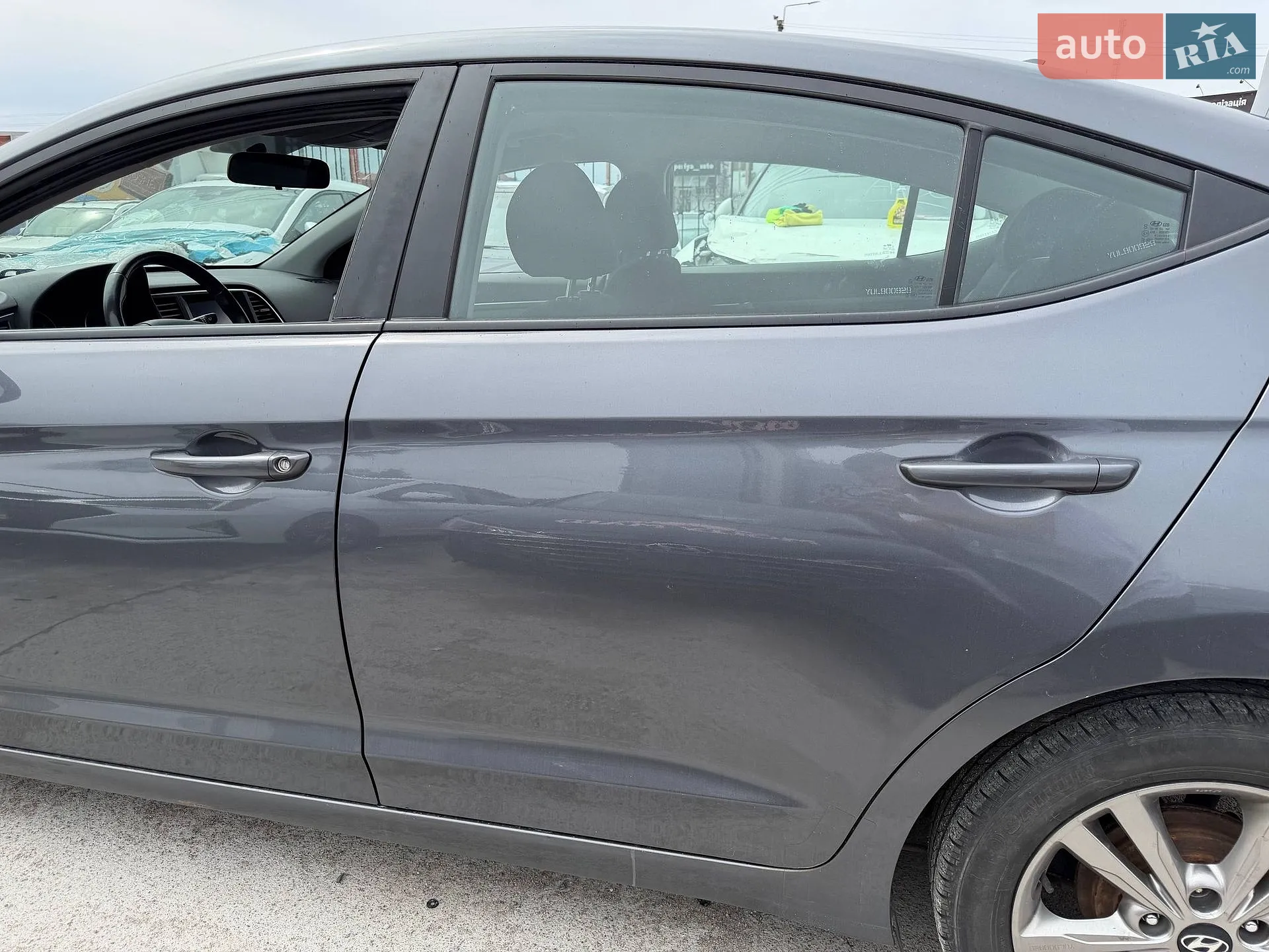 2016 Hyundai Elantra - мініатюра 11