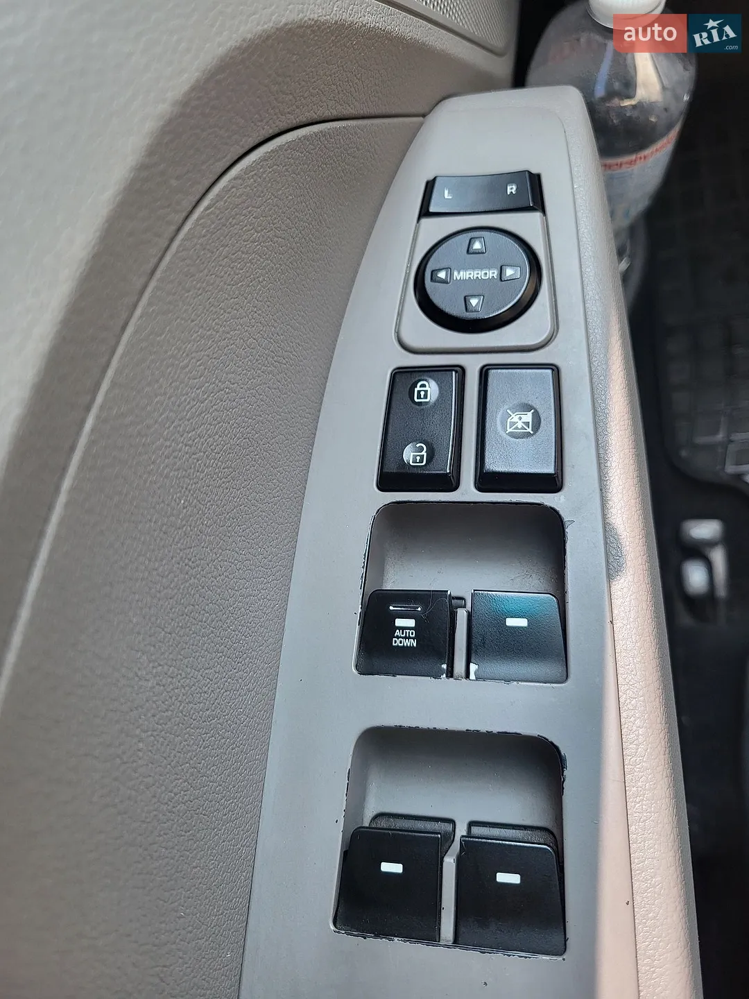 2017 Hyundai Elantra - мініатюра 15