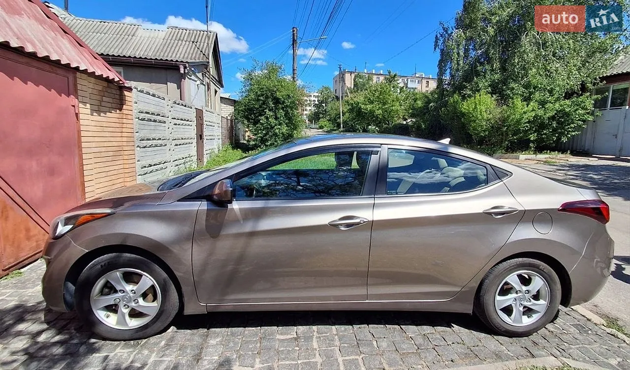 2014 Hyundai Elantra - мініатюра 21
