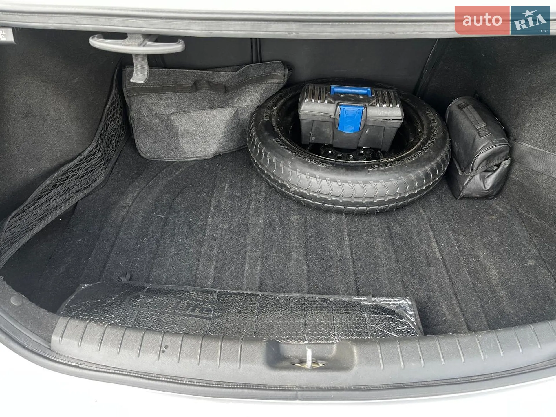 2017 Hyundai Elantra - мініатюра 7