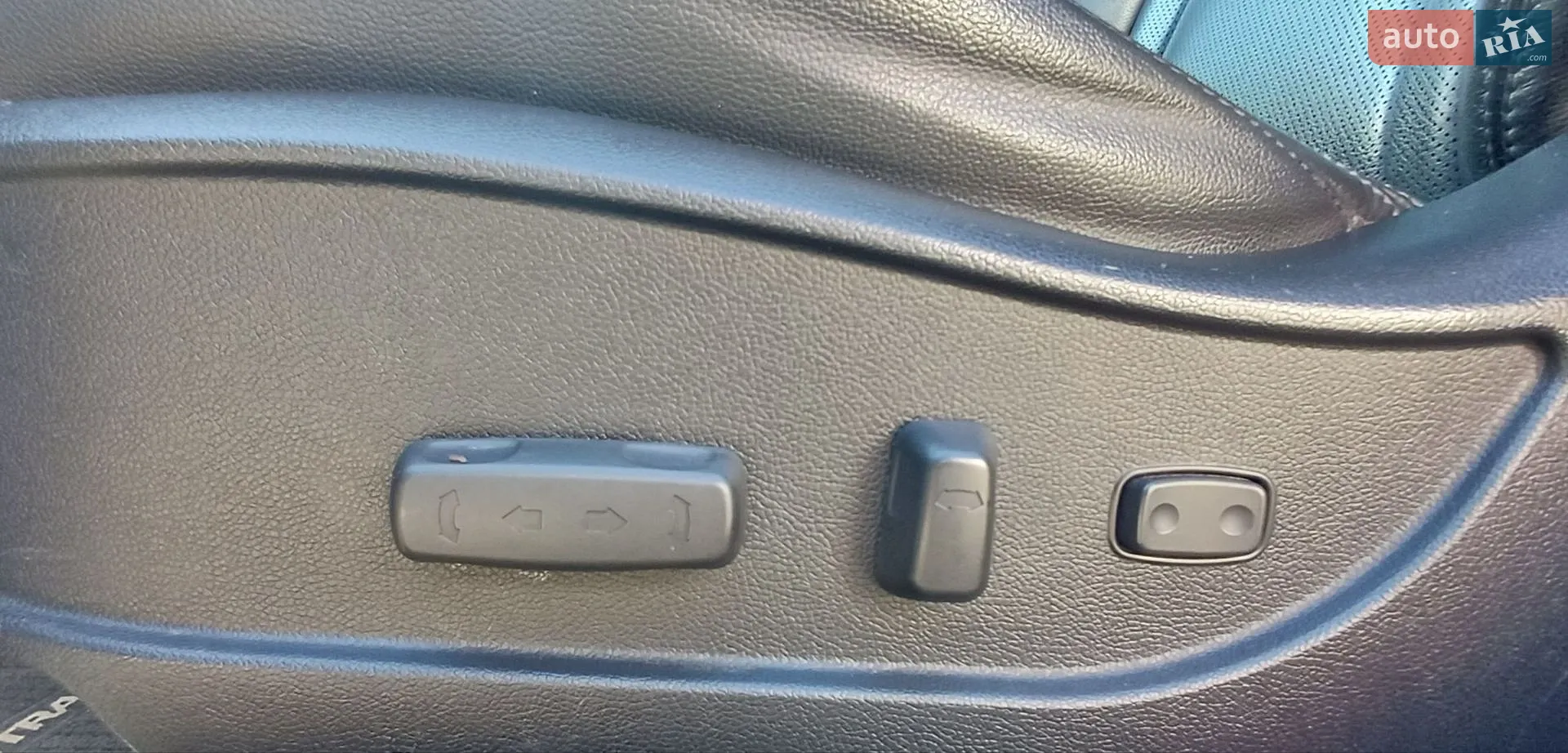 2012 Hyundai Elantra - мініатюра 24